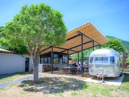 ハイキングの拠点『AZM BASE』