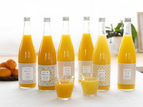 どれが好み? みかんジュース飲み比べ