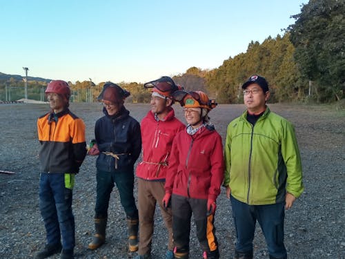 「森づくり課」の協力隊メンバー