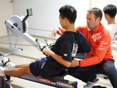 ボート代表チームの選手と地域の子どもたちとの交流も