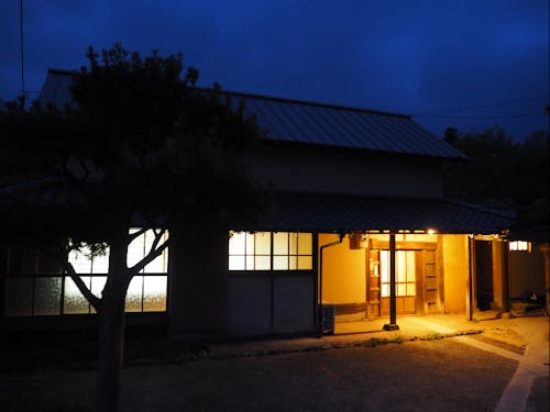 暖かい光がこぼれています