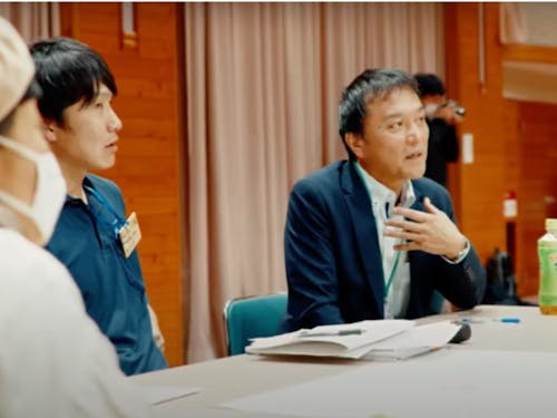 ワークショップには2日間で80名近くの多世代の村民が参加。