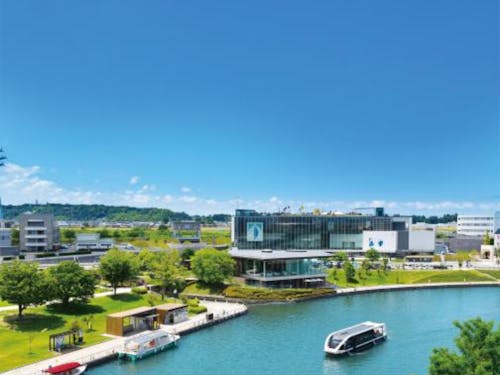 富山市環水公園