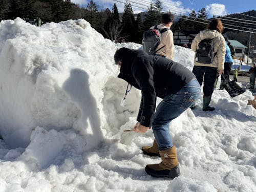 みんなで雪かき体験!