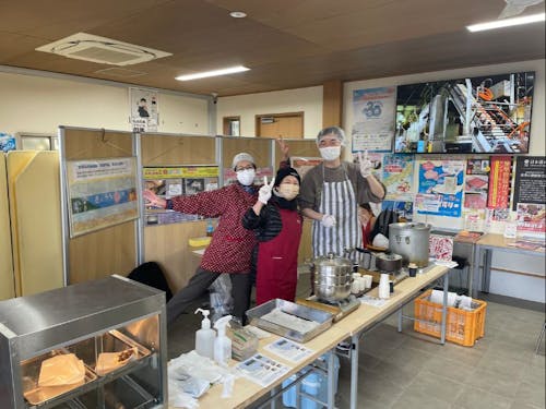 朝市の保全に向け道の駅でコラボショップの出店実験
