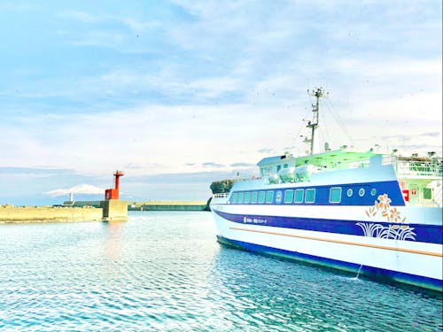 定期船とびしま出航