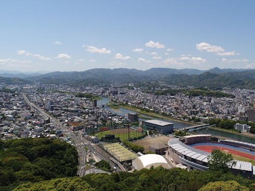 自然と融合した地方都市