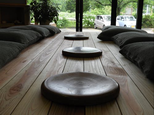 日向里かふぇのベンチだよ~。