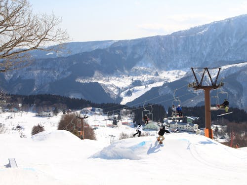 関西最大級のスノーパーク。お子様や初心者でも安心して楽しめます。