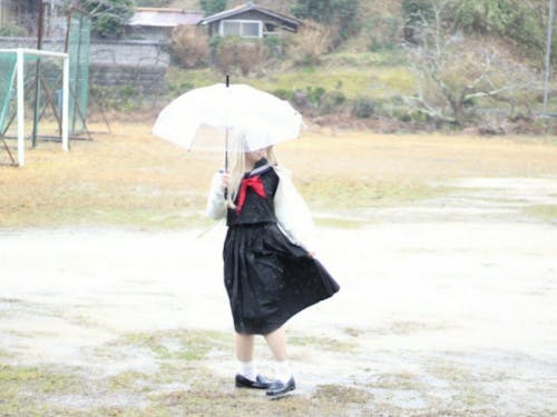 旧柳生中学校のグランドで撮影したコスプレ写真(夏目友人帳)