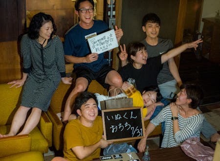 シェアメイトのお別れ会は泥酔と爆笑と涙でぐちゃぐちゃでした。旅立ちの別れの挨拶は、再会の約束だと信じる。笑