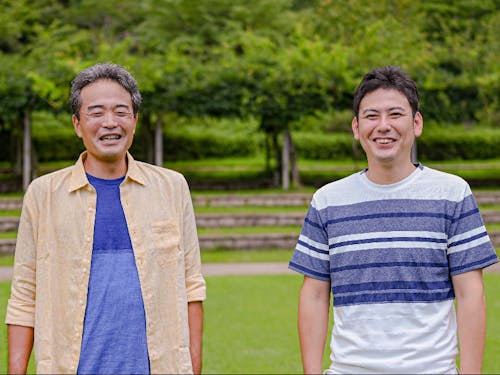 市役所担当の野中(左)と渡邊(右)。一緒に楽しく取り組みましょう!