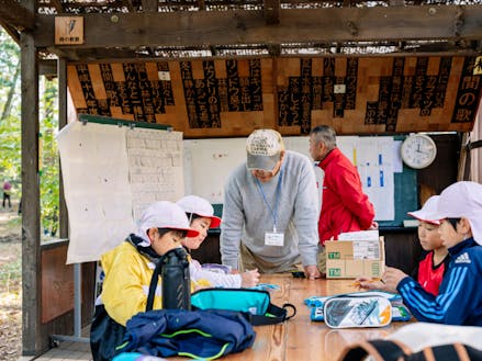 授業は森の教室で