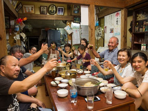 島に暮らす人々の温かさも魅力の一つです。