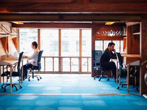 田舎にだって、おしゃれなシェアオフィスもあります！