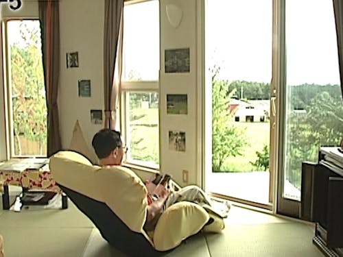 土地周辺にある建物の一例。