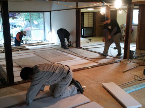 有志で空き家の改修