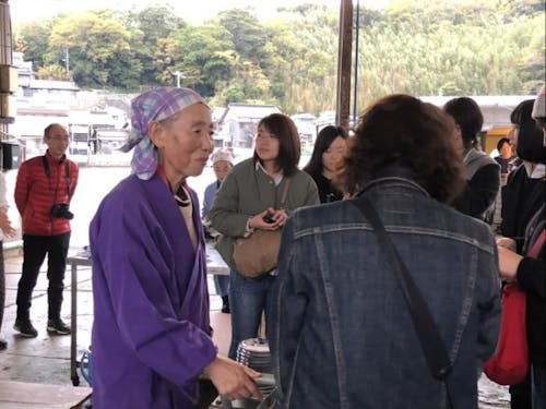 昨年開催された「浜崎朝市」の様子