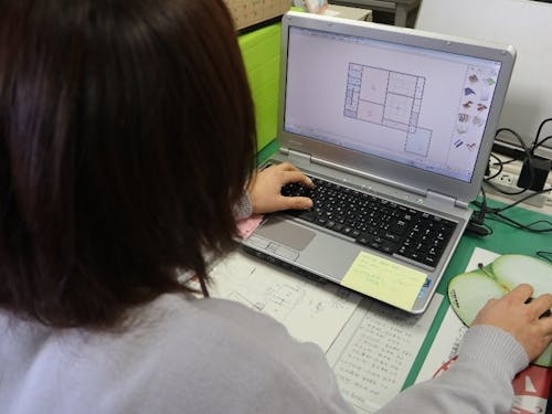 空き家バンク物件登録作業の様子