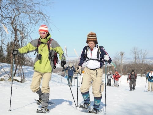 スノーシューで冬山ハイキング