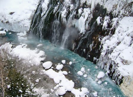 白金温泉の人気観光スポット　白ひげの滝