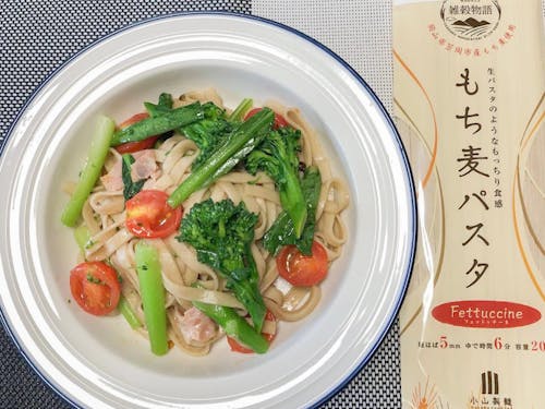 もち麦パスタを使ったレシピを実演!