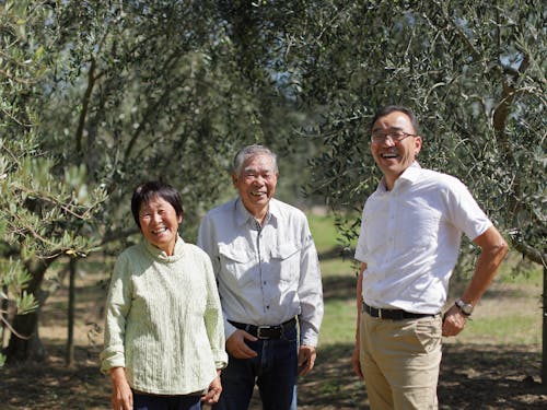つくり手さんとともに（オリーブ農家・空井さん）