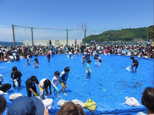海に近い地域ならではの大漁まつり