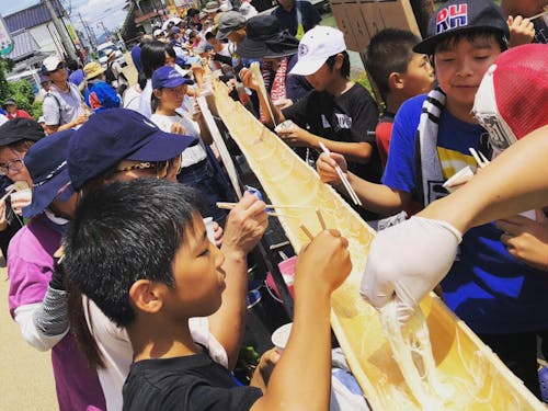 子どもたちで賑わう夏のお祭り