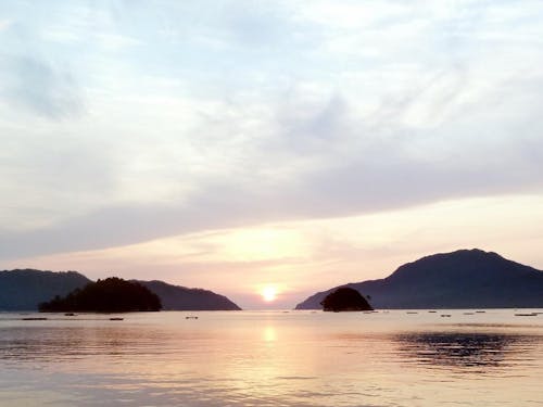 太平洋に面しているため、朝日は海から上ります。