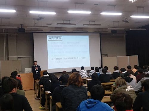 大学の講義に呼ばれることも。