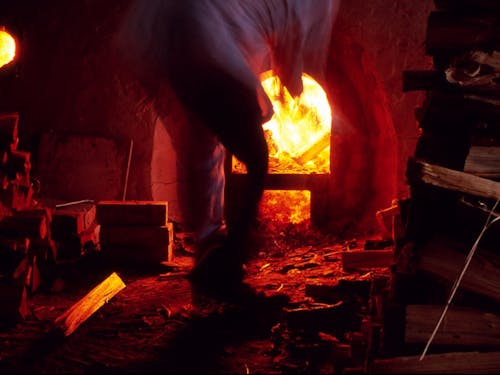 益子焼の作陶の様子