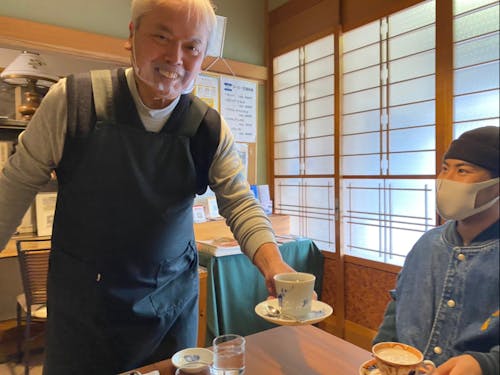 平井さん写真左