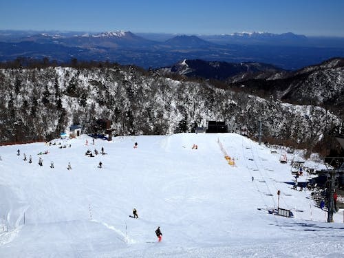 町のシンボル「五ヶ瀬ハイランドスキー場」から見る絶景