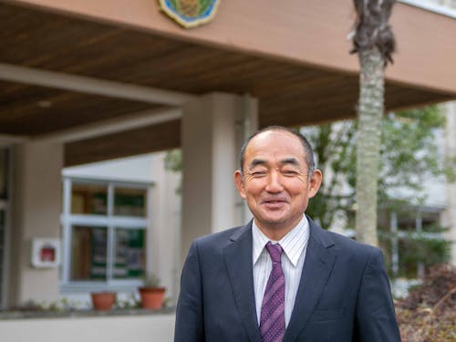 登壇者：地域と協働したキャリア教育を実践している椎葉中学校の有田校長先生