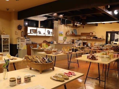 案内所内（現在、改修工事中）