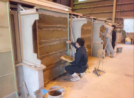 左官塗り作業