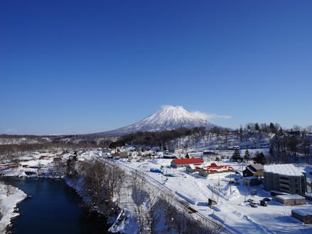 ニセコ駅前の風景（冬）