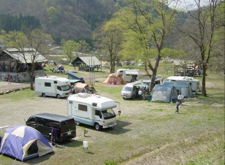 利賀ふるさと財団が運営するキャンプ場。