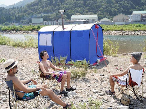 テントサウナで自然を体感できます。