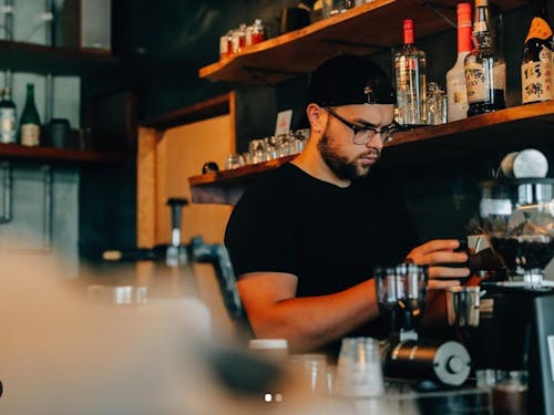 1階ラウンジはカフェとして利用可能