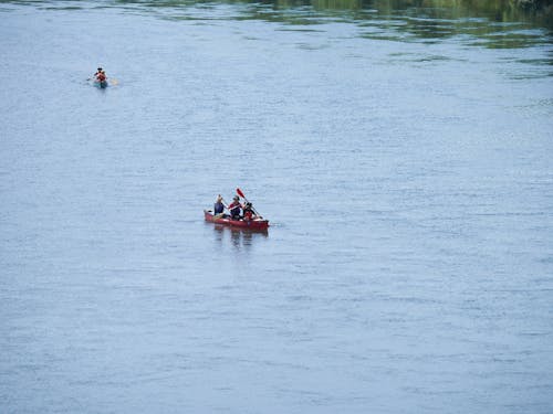 カヌーやライフジャケットなど貸出可能なギアも豊富です!