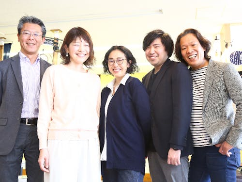 まちづくり会社のメンバーが参加者をサポートします。