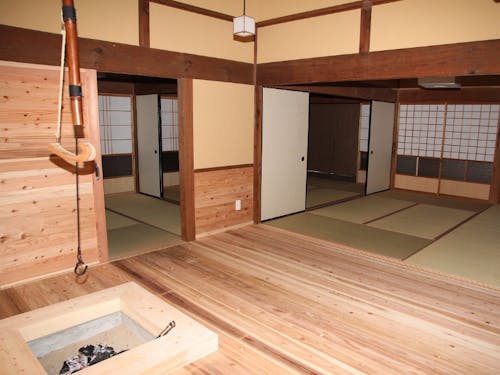 拠点によって改修度合いも異なるので、要望に応じコーディネートします。