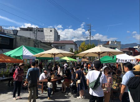 街なかでの朝マルシェ