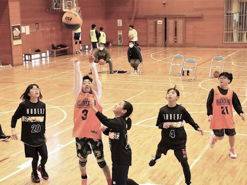 子ども達とバスケ交流