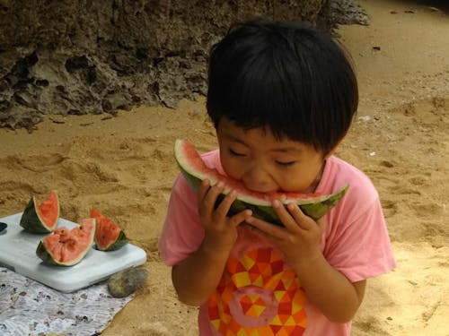 よく食べ、よく笑い、よく寝る♪