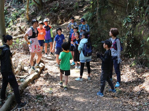 トレイルランニング、ジュニア向けの講習の様子
