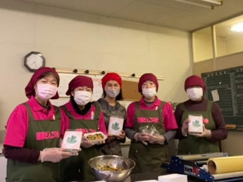 真ん中が松平隊員です