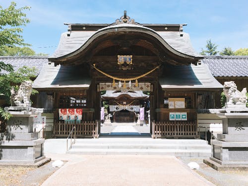 4年に一度行われる神相撲。地域住民の交流の場にもなっています。